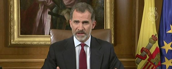 In this image taken from video released by Spanish Royal Palace, Spain's King Felipe VI delivers a speech on television from Zarzuela Palace in Madrid, Tuesday, Oct. 3, 2017. - Sputnik International