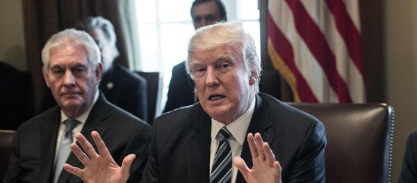 US President Donald Trump speaks to the press with Secretary of State Rex Tillerson (L) and Defense Secretary James Mattis (R) as he meets with his Cabinet in the Cabinet Room at the White House in Washington, DC US President Donald Trump speaks to the press with Secretary of State Rex Tillerson (L) and Defense Secretary James Mattis (R) as he meets with his Cabinet in the Cabinet Room at the White House in Washington, DC - Sputnik International