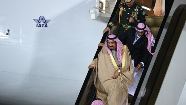 King of Saudi Arabia Salman bin Abdulaziz Al Saud arrives in Moscow - Sputnik International