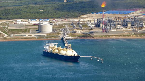 Russia's liquified natural gas (LNG) production facility (File) Russia's liquified natural gas (LNG) production facility (File) - Sputnik International