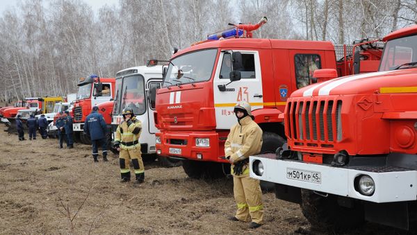 Учения МЧС по ликвидации лесных пожаров в Челябинской области - Sputnik International