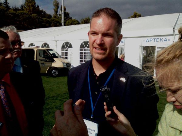 Head of the Norwegian delegation Hendrik Weber - Sputnik International