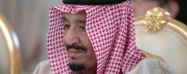 King Salman bin Abdulaziz Al Saud of Saudi Arabia during a meeting with Russian President Vladimir Putin. - Sputnik International