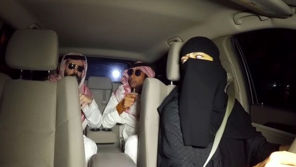 Saudi women driving (cover song) Saudi women driving (cover song) - Sputnik International