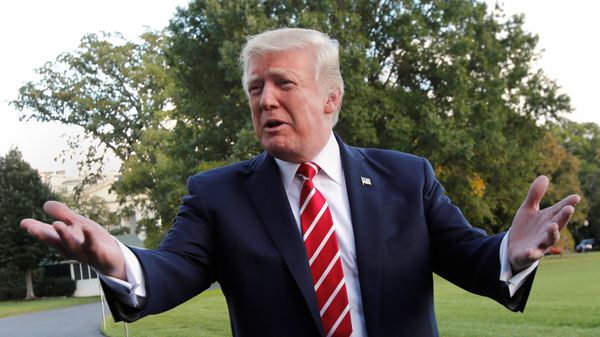U.S. President Donald Trump talks to the media on South Lawn of the White House in Washington before his departure to Greensboro, North Carolina, U.S., October 7, 2017 - Sputnik International