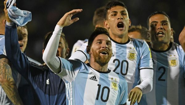 Argentina's Lionel Messi (C) celebrates after defeating Ecuador and qualifying to the 2018 World Cup football tournament, in Quito, on October 10, 2017 Argentina's Lionel Messi (C) celebrates after defeating Ecuador and qualifying to the 2018 World Cup football tournament, in Quito, on October 10, 2017 - Sputnik International