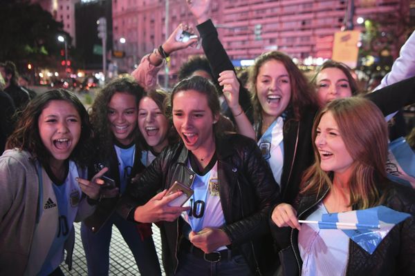 Argentinian football fans celebrate in Buenos Aires after qualifying to the 2018 World Cup on October 10, 2017 Argentinian football fans celebrate in Buenos Aires after qualifying to the 2018 World Cup on October 10, 2017 - Sputnik International