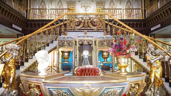 The Palace of Versailles moves to China The Palace of Versailles moves to China - Sputnik International