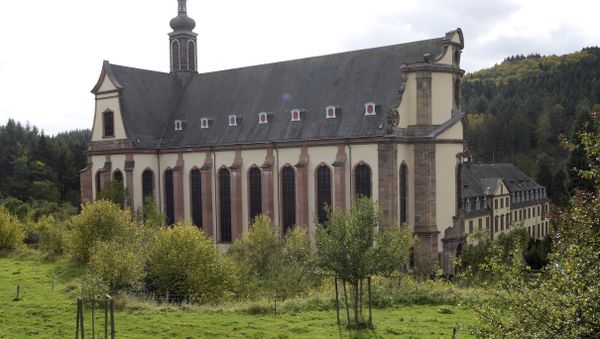 In this Oct. 12, 2017 photo the church of Himmerod monastery is photographed. The Cistercian monastery that’s existed for almost 900 years ago in what is now western Germany is closing down for good, due to a shortage of monks. (Harald Tittel/dpa via AP) - Sputnik International