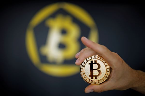 New Kid on Cryptocurrency Block: Amazon's in the Domain, 'Caution Is in Order' New Kid on Cryptocurrency Block: Amazon's in the Domain, 'Caution Is in Order' - Sputnik International