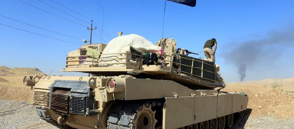 A tank belonging to Iraqi army is seen in Dibis area on the outskirts of Kirkuk, Iraq October 17, 2017. A tank belonging to Iraqi army is seen in Dibis area on the outskirts of Kirkuk, Iraq October 17, 2017. - Sputnik International