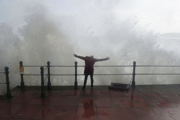 Storm Ophelia: Devastating Natural Disaster Hits UK, Ireland - Sputnik International