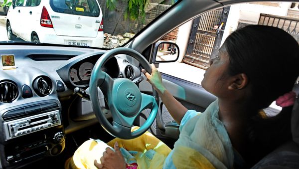 Female driver in India Female driver in India - Sputnik International