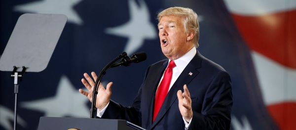 U.S. President Donald Trump speaks about tax reform in Harrisburg, Pennsylvania, U.S., October 11, 2017 - Sputnik International