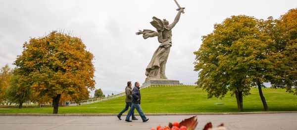 The Motherland Calls statue in Mamayev Kurgan in Volgograd The Motherland Calls statue in Mamayev Kurgan in Volgograd - Sputnik International
