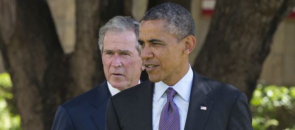 Former U.S. president Barack Obama, right, and former U.S. president George W. Bush (File) Former U.S. president Barack Obama, right, and former U.S. president George W. Bush (File) - Sputnik International