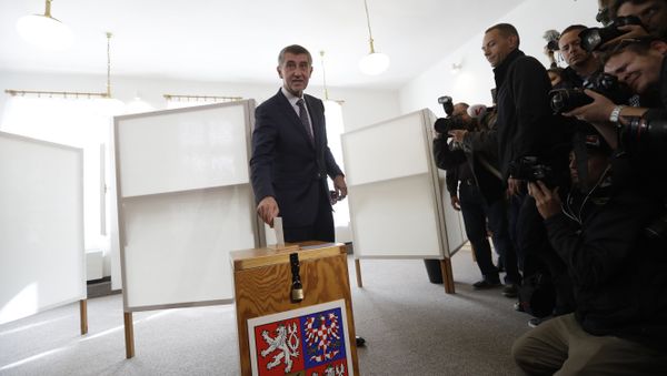 Czech billionaire and leader of the ANO 2011 political movement Andrej Babis casts his vote during the parliamentary elections in Pruhonice, Czech Republic, Friday, Oct. 20, 2017 - Sputnik International