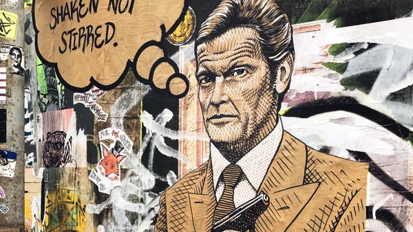 'Brexit?! Shaken Not Stirred' street art 'Brexit?! Shaken Not Stirred' street art - Sputnik International