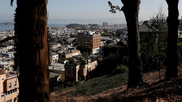 The Consulate General of Russia (C) is seen in San Francisco, California, U.S., October 3, 2017 The Consulate General of Russia (C) is seen in San Francisco, California, U.S., October 3, 2017 - Sputnik International