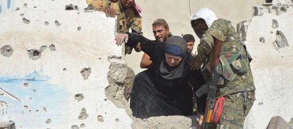 Residents of the liberated Raqqa province. File photo - Sputnik International