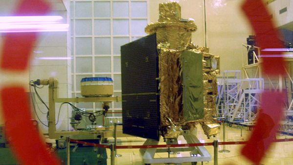 (File) In this Sept. 18, 2008 file photo, The Chandrayaan 1 spacecraft, India's first unmanned mission to the Moon, is seen as it is unveiled at the Indian Space Research Organization (ISRO) Satellite Center in Bangalore, India (File) In this Sept. 18, 2008 file photo, The Chandrayaan 1 spacecraft, India's first unmanned mission to the Moon, is seen as it is unveiled at the Indian Space Research Organization (ISRO) Satellite Center in Bangalore, India - Sputnik International