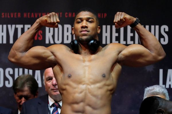 Anthony Joshua & Carlos Takam weigh-in, Motorpoint Arena, Cardiff, Britain on October 27, 2017 Anthony Joshua & Carlos Takam weigh-in, Motorpoint Arena, Cardiff, Britain on October 27, 2017 - Sputnik International