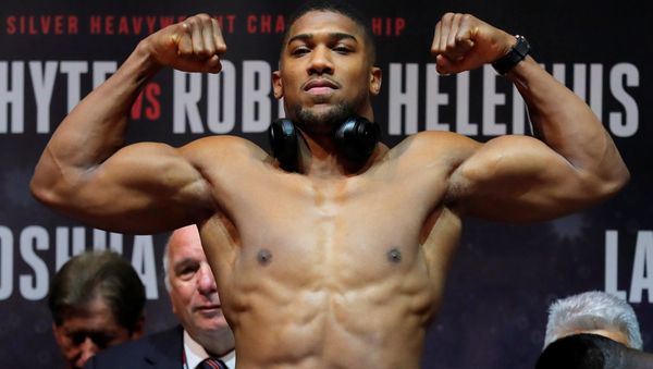 Anthony Joshua & Carlos Takam weigh-in, Motorpoint Arena, Cardiff, Britain on October 27, 2017 - Sputnik International