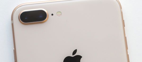 The camera, upper left, of an iPhone 8 Plus is displayed in New York The camera, upper left, of an iPhone 8 Plus is displayed in New York - Sputnik International