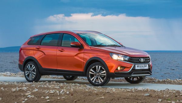 The new Lada Vesta SW Cross wagon by AvtoVAZ - Sputnik International