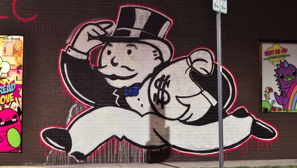Alec - Mr. Money Bags - Sputnik International