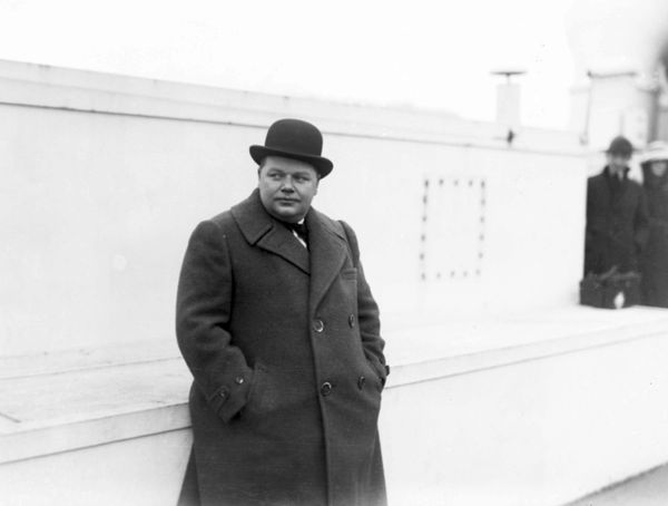 Comedian Fatty Arbuckle is pictured at an unknown location, Nov. 24, 1920 Comedian Fatty Arbuckle is pictured at an unknown location, Nov. 24, 1920 - Sputnik International