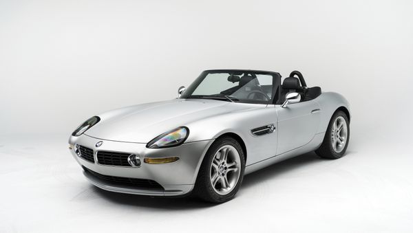 In this 2017 photo provided by RM Sotheby's, a 2000 BMW Z8 owned bay Steve Jobs is shown. - Sputnik International