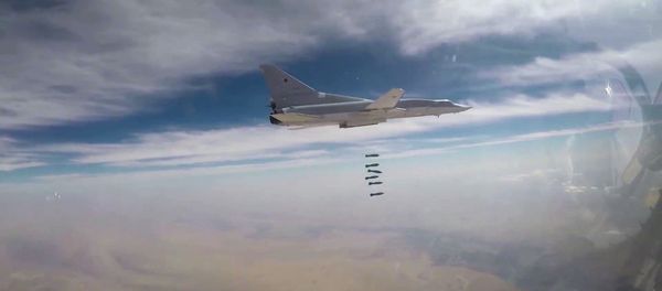 A Russian Air Force long-range bomber TU-22M3 seen here bombing Daesh targets in Syrian province of Deir ez-Zor - Sputnik International