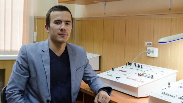 Postgraduate student at the Department of Automatic Electric Drive at the SUSU’s Polytechnic Institute Evgenii Khayatov Postgraduate student at the Department of Automatic Electric Drive at the SUSU’s Polytechnic Institute Evgenii Khayatov - Sputnik International