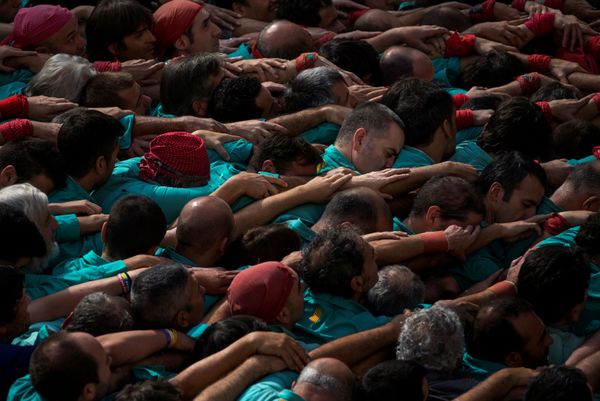 All for One, One for All: Catalonia's Incredible Gravity-Defying 'Human Towers' All for One, One for All: Catalonia's Incredible Gravity-Defying 'Human Towers' - Sputnik International