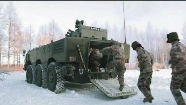 Chinese Troop carrier - Sputnik International
