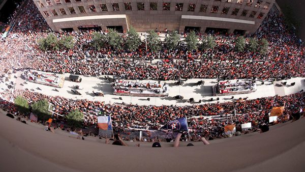 An overhead view as the Houston Astros celebrate during the World Series championship parade and rally in downtown Houston - Sputnik International