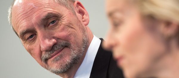 (File) German Defence Minister Ursula von der Leyen (R) and her Polish counterpart Antoni Macierewicz give a joint press conference following a meeting on January 28, 2016 in Berlin - Sputnik International