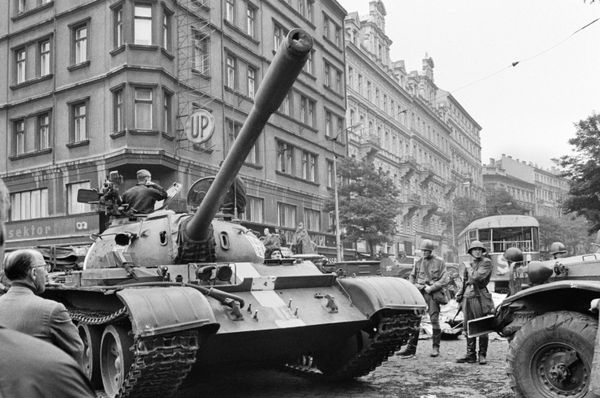 Soviet tanks in the streets of Prague. File photo  - Sputnik International