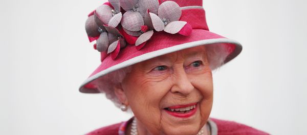 Britain's Queen Elizabeth attends The King's Troop Royal Horse Artillery 70th parade in Hyde Park in London, Britain, October 19, 2017. Britain's Queen Elizabeth attends The King's Troop Royal Horse Artillery 70th parade in Hyde Park in London, Britain, October 19, 2017. - Sputnik International