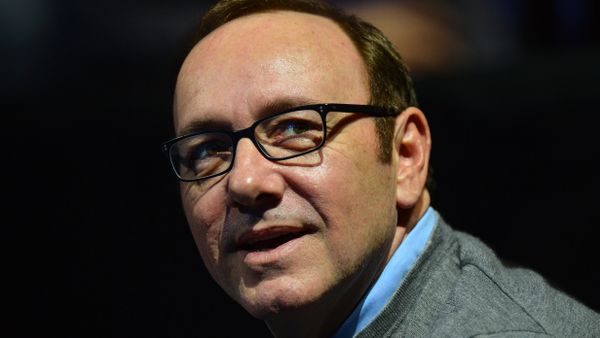 US actor Kevin Spacey watches the group A singles match between France's Jo-Wilfried Tsonga and Britain's Andy Murray in the round robin stage on the fifth day of the ATP World Tour Finals tennis tournament in London on November 9, 2012 US actor Kevin Spacey watches the group A singles match between France's Jo-Wilfried Tsonga and Britain's Andy Murray in the round robin stage on the fifth day of the ATP World Tour Finals tennis tournament in London on November 9, 2012 - Sputnik International