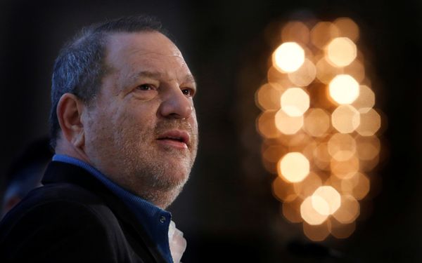 Clinton's 2016 Campaign Accepted Help From Harvey Weinstein to Get Rid of Sanders, US Author Claims Clinton's 2016 Campaign Accepted Help From Harvey Weinstein to Get Rid of Sanders, US Author Claims - Sputnik International