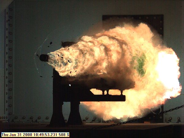 Record-setting firing of an electromagnetic railgun (EMRG). (File) - Sputnik International