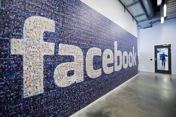 A big logo created from pictures of Facebook users worldwide is pictured in the company's Data Center, its first outside the US on November 7, 2013 in Lulea, in Swedish Lapland A big logo created from pictures of Facebook users worldwide is pictured in the company's Data Center, its first outside the US on November 7, 2013 in Lulea, in Swedish Lapland - Sputnik International