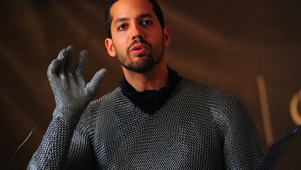 US Magician David Blaine is dressed to perform a small preview of his upcoming performance Electrified, during a press conference in New York. (File) US Magician David Blaine is dressed to perform a small preview of his upcoming performance Electrified, during a press conference in New York. (File) - Sputnik International