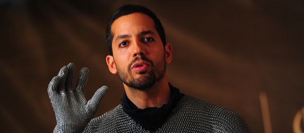 US Magician David Blaine is dressed to perform a small preview of his upcoming performance Electrified, during a press conference in New York. (File) US Magician David Blaine is dressed to perform a small preview of his upcoming performance Electrified, during a press conference in New York. (File) - Sputnik International