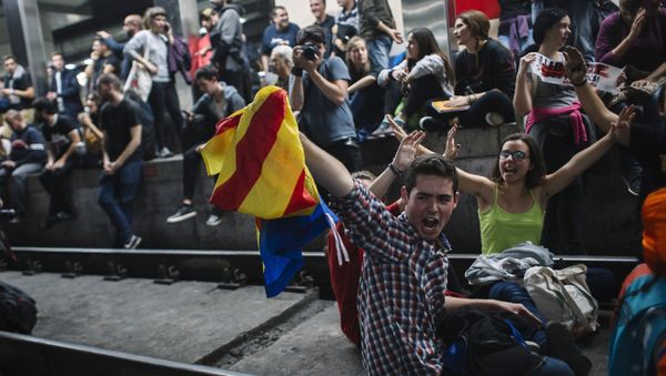 Participants in a general strike at a rally in Barcelona, Catalonia Participants in a general strike at a rally in Barcelona, Catalonia - Sputnik International