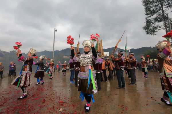 People celebrating the traditional Miao Minority Mang Hao (Mang means mask and Hao means god) festival in Rongan, southwest China's Guangxi province. (File) People celebrating the traditional Miao Minority Mang Hao (Mang means mask and Hao means god) festival in Rongan, southwest China's Guangxi province. (File) - Sputnik International
