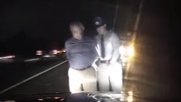 Dashcam footage shows South Carolina Senator Paul Campbell get arrested for driving under the influence Dashcam footage shows South Carolina Senator Paul Campbell get arrested for driving under the influence - Sputnik International