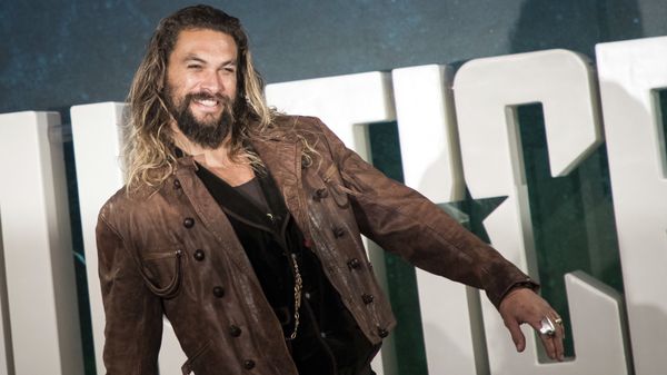 Actor Jason Momoa poses for photographers upon arrival at a photo call to promote the film 'Justice League', in London, Saturday, Nov. 4, 2017 - Sputnik International